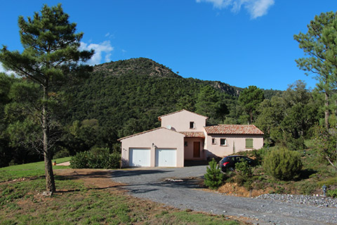 Villa from driveway